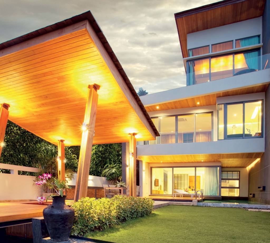 Aluminium windows fill these luxury Thai holiday villas with views of the ocean