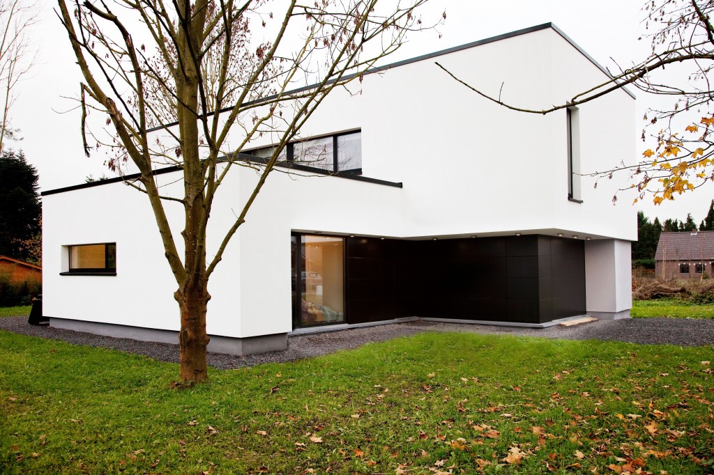 High-insulation-aluminium-windows-and-doors-for-an-energy-efficient-home